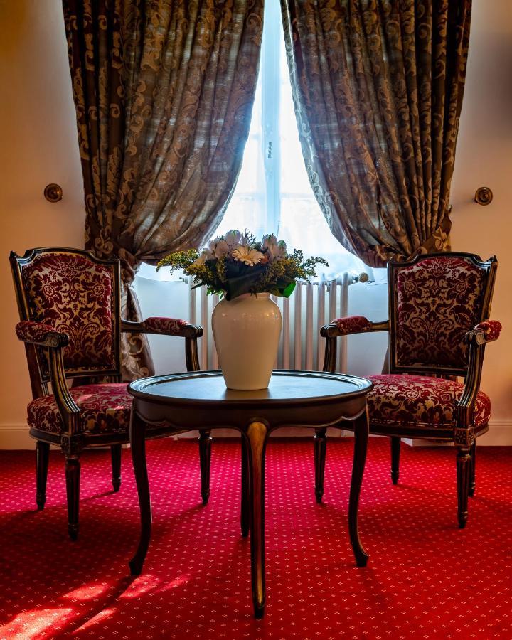 Hotel Restaurant Le Centenaire Les Eyzies 외부 사진