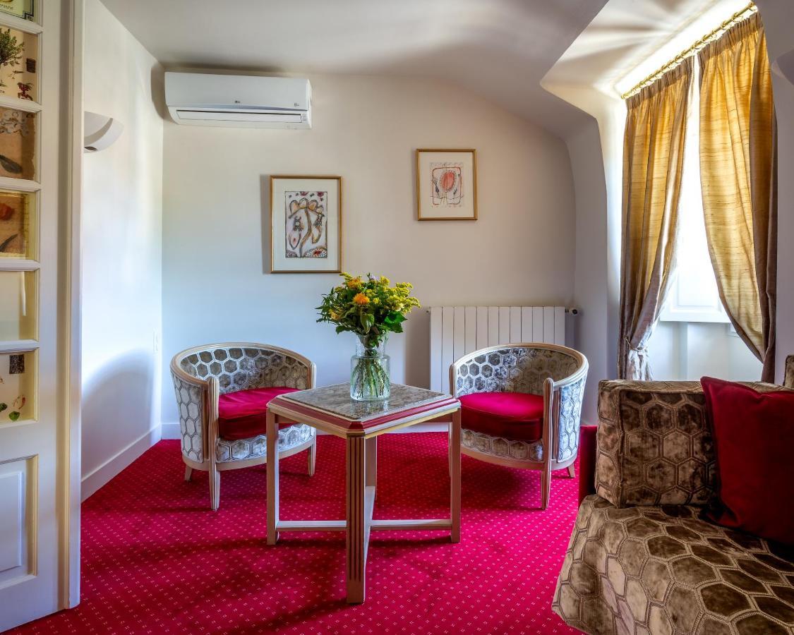 Hotel Restaurant Le Centenaire Les Eyzies 외부 사진